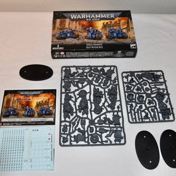 WARHAMMER Space Marines OUTRIDERS- 3 Miniatures - Picture 3 of 3